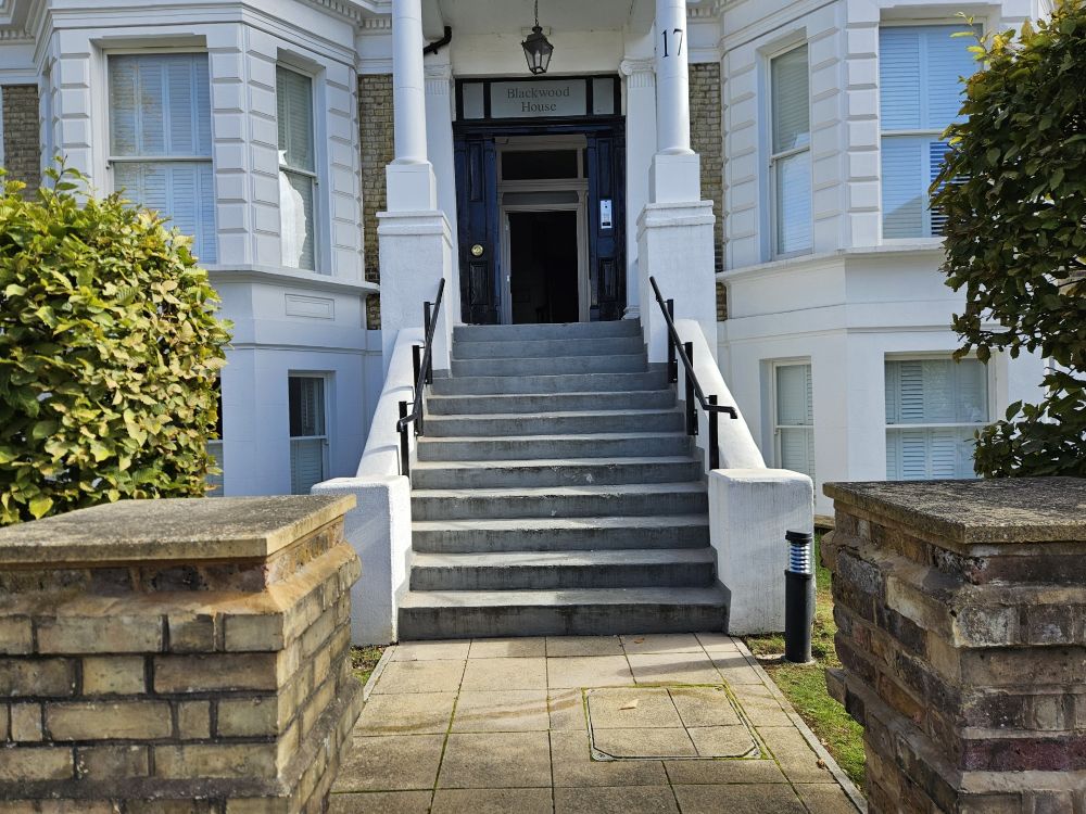 Avenue Elmers Handrails 3