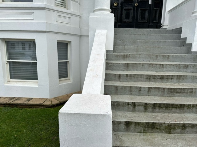 16 Avenue Elmers Surbiton 4